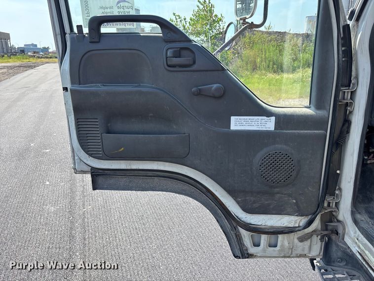 image for item FP3009 2004 GMC W5500 flatbed truck