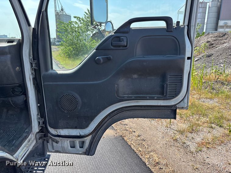 image for item FP3009 2004 GMC W5500 flatbed truck