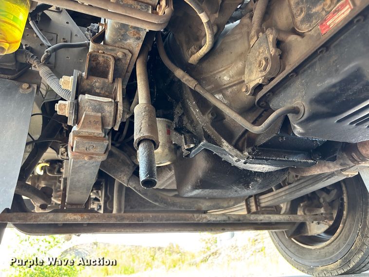 image for item FP3009 2004 GMC W5500 flatbed truck