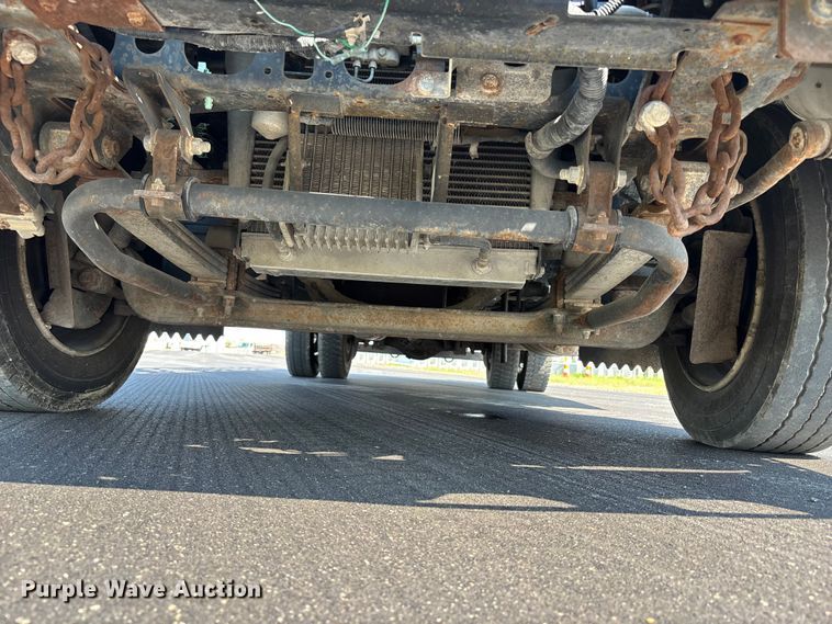 image for item FP3009 2004 GMC W5500 flatbed truck