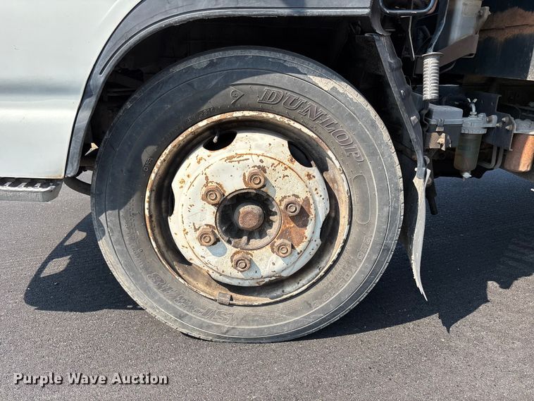 image for item FP3009 2004 GMC W5500 flatbed truck