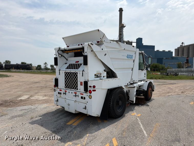 image for item FP3011 2001 Johnston M4 street sweeper