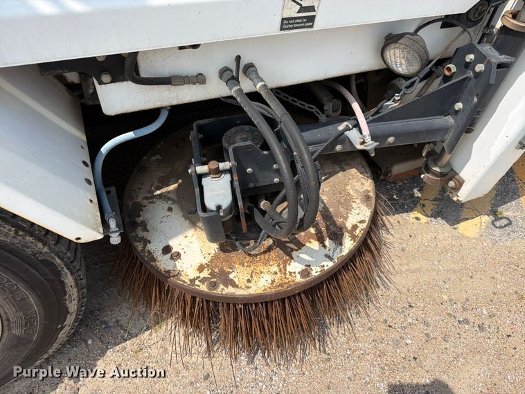 image for item FP3011 2001 Johnston M4 street sweeper