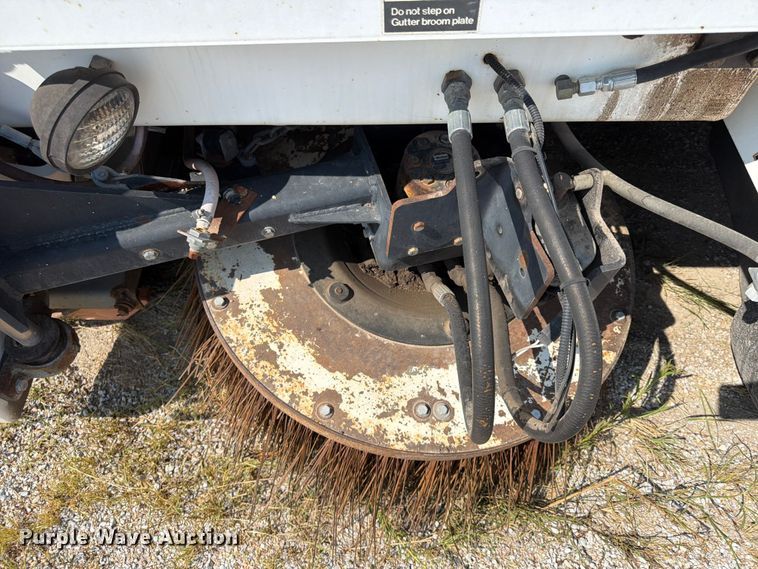 image for item FP3011 2001 Johnston M4 street sweeper