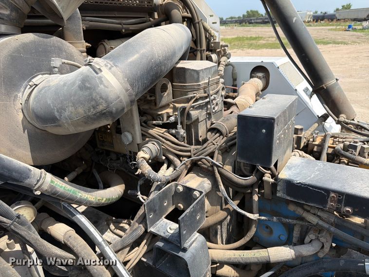 image for item FP3011 2001 Johnston M4 street sweeper