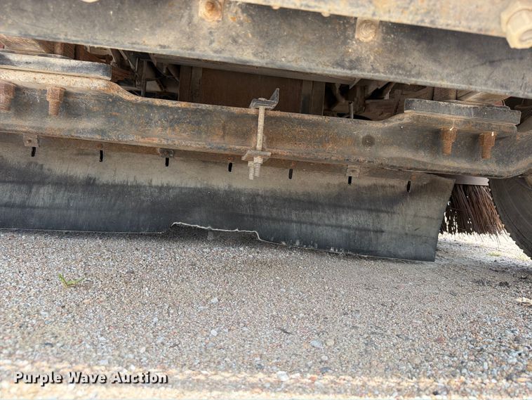 image for item FP3011 2001 Johnston M4 street sweeper