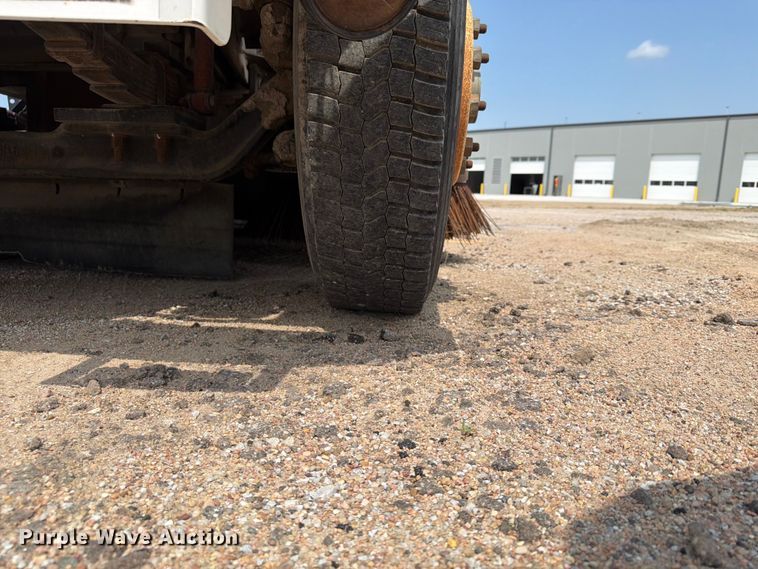 image for item FP3011 2001 Johnston M4 street sweeper
