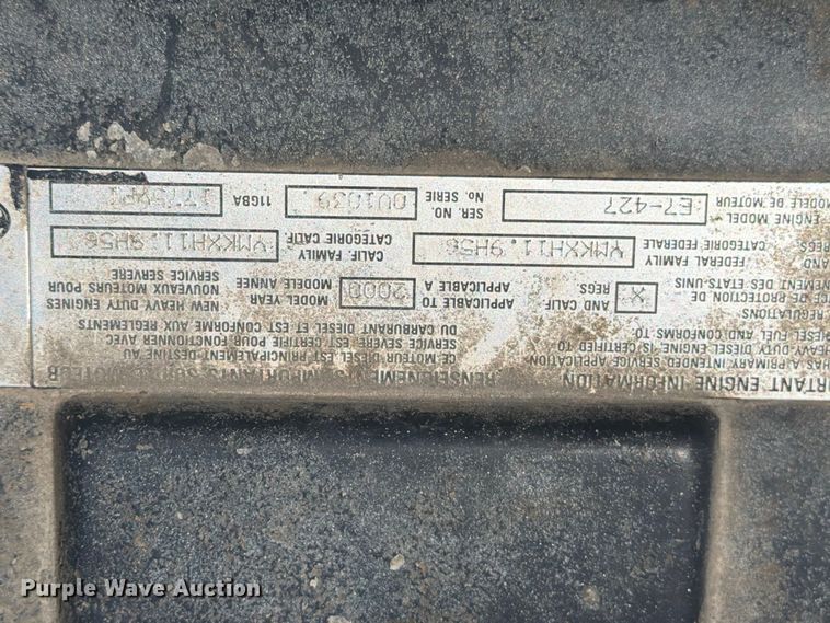 image for item FP4000 2001 Mack RD680S crane truck