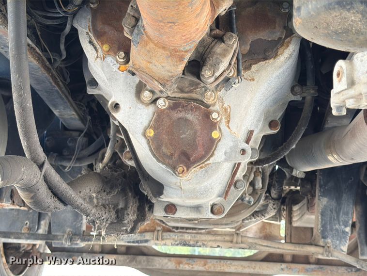 image for item FP4000 2001 Mack RD680S crane truck