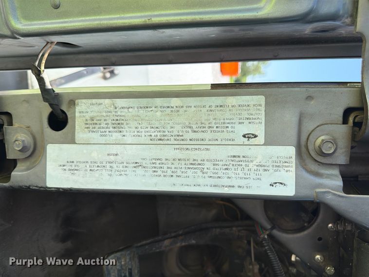 image for item FP4000 2001 Mack RD680S crane truck