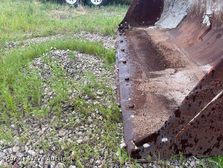 image for item FP4002 Caterpillar wheel loader bucket