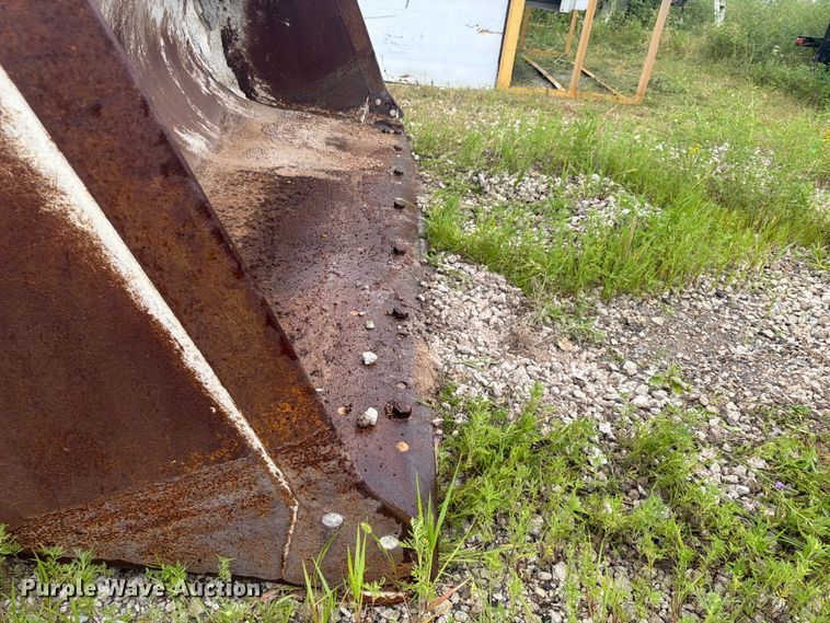 image for item FP4002 Caterpillar wheel loader bucket