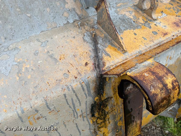 image for item FP4002 Caterpillar wheel loader bucket