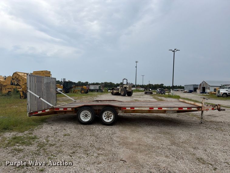 image for item FP4005 2002 Ullhaul utility trailer