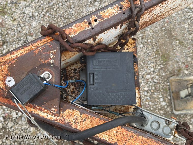 image for item FP4005 2002 Ullhaul utility trailer
