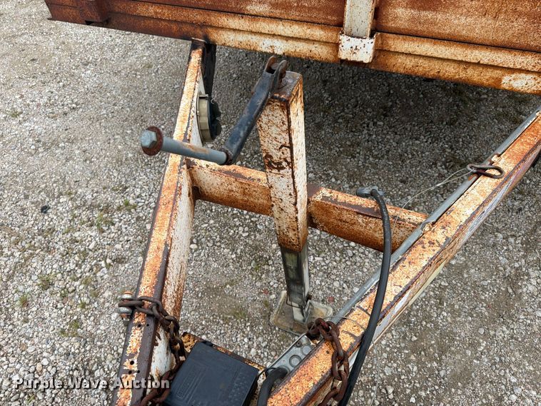 image for item FP4005 2002 Ullhaul utility trailer