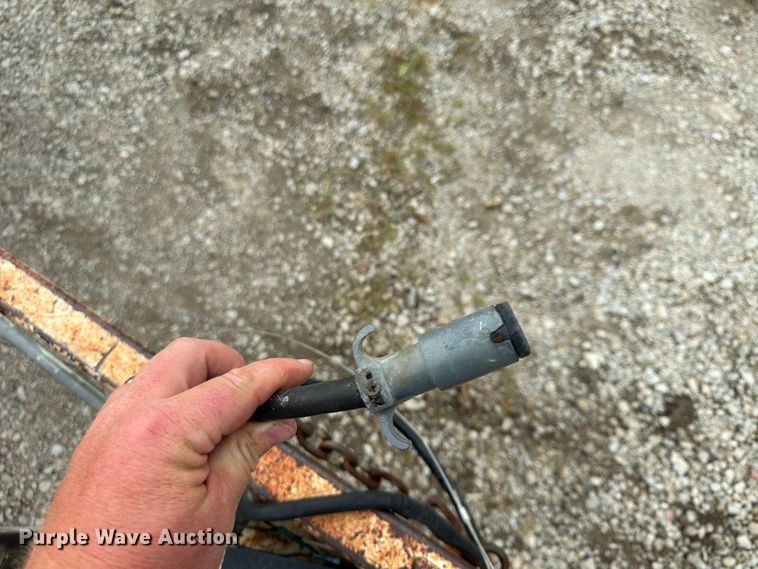 image for item FP4005 2002 Ullhaul utility trailer