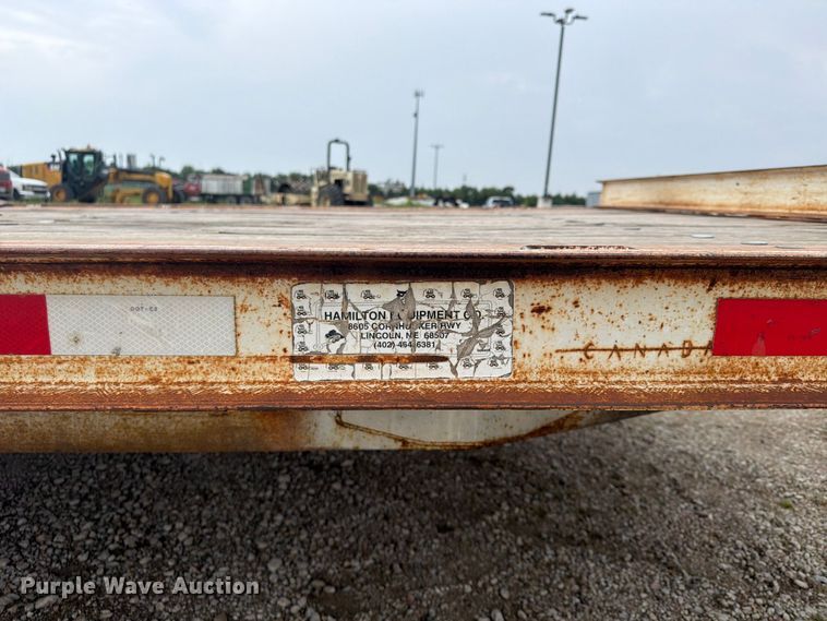 image for item FP4005 2002 Ullhaul utility trailer