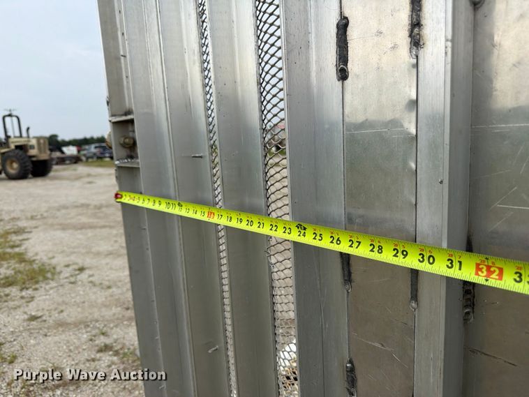 image for item FP4005 2002 Ullhaul utility trailer