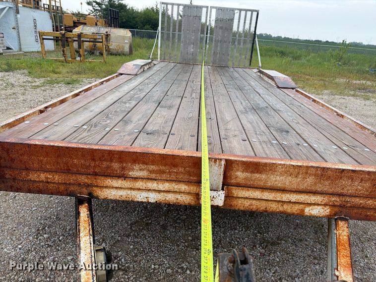 image for item FP4005 2002 Ullhaul utility trailer
