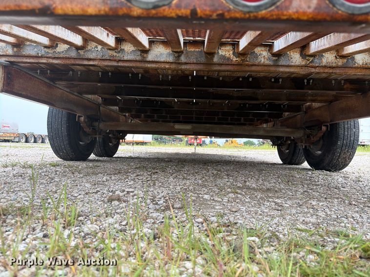 image for item FP4005 2002 Ullhaul utility trailer