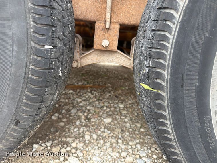 image for item FP4005 2002 Ullhaul utility trailer