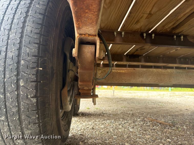 image for item FP4005 2002 Ullhaul utility trailer