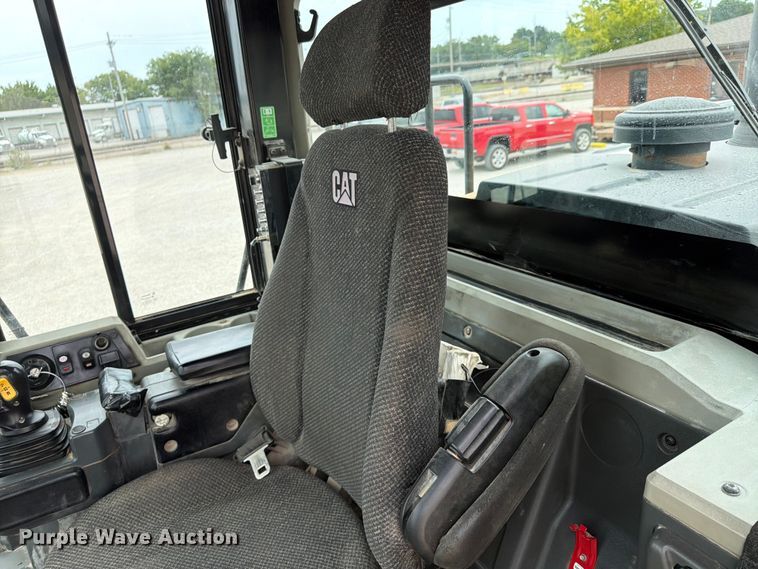 image for item FP4007 2014 Caterpillar 950K wheel loader