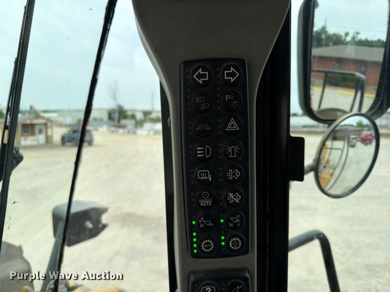image for item FP4007 2014 Caterpillar 950K wheel loader
