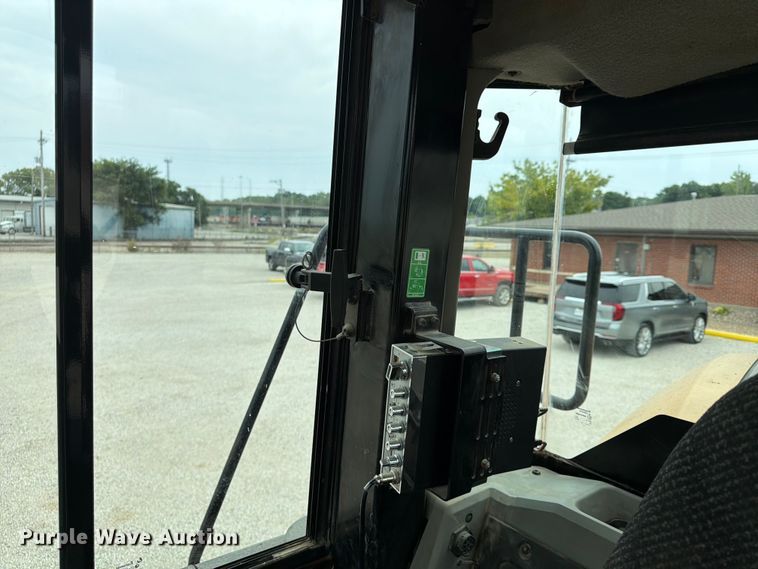 image for item FP4007 2014 Caterpillar 950K wheel loader