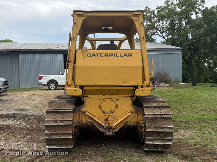 image for item FP4017 1983 Caterpillar D6D dozer