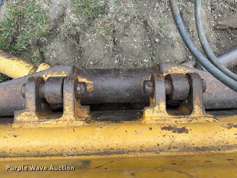 image for item FP4017 1983 Caterpillar D6D dozer