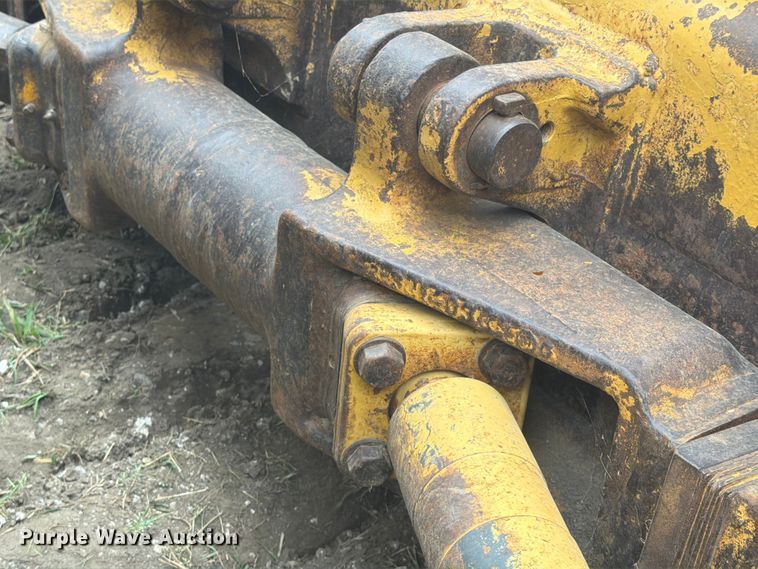 image for item FP4017 1983 Caterpillar D6D dozer