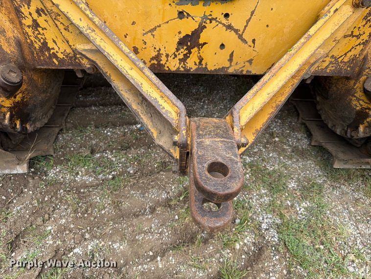 image for item FP4017 1983 Caterpillar D6D dozer