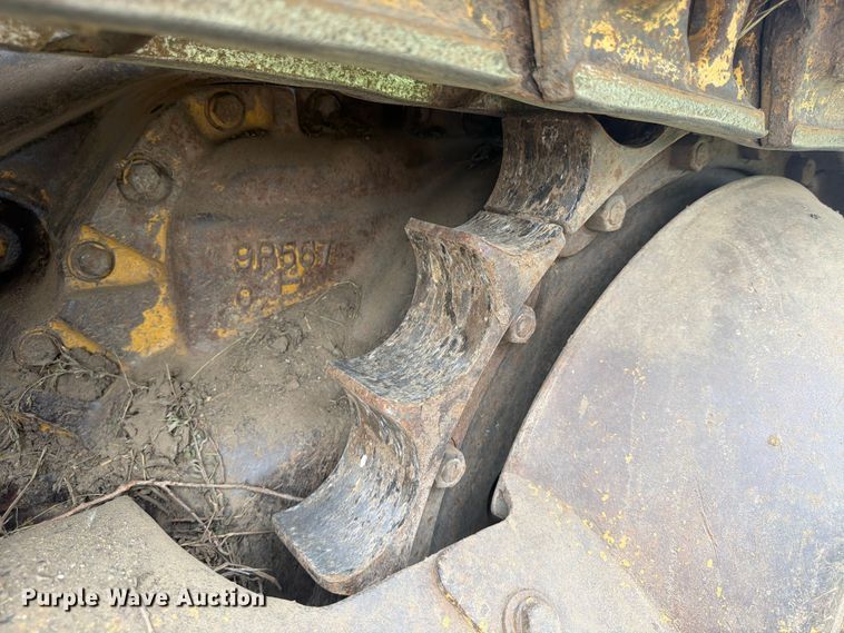 image for item FP4017 1983 Caterpillar D6D dozer
