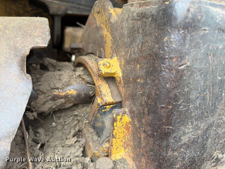 image for item FP4017 1983 Caterpillar D6D dozer