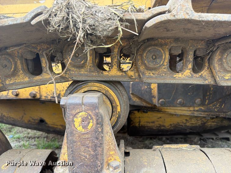 image for item FP4017 1983 Caterpillar D6D dozer