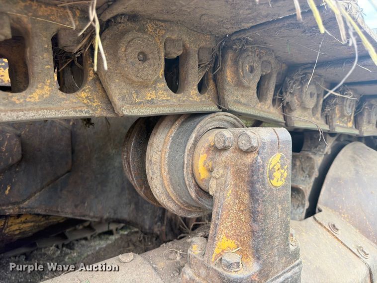 image for item FP4017 1983 Caterpillar D6D dozer