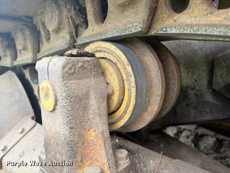 image for item FP4017 1983 Caterpillar D6D dozer