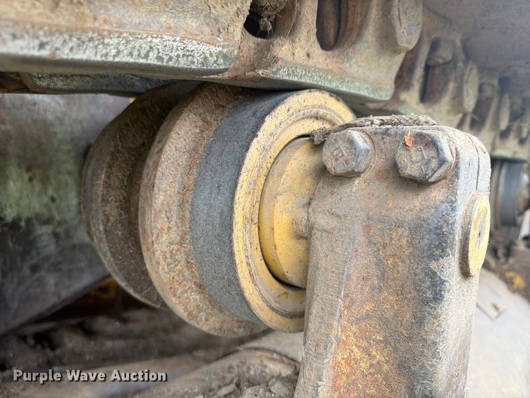 image for item FP4017 1983 Caterpillar D6D dozer