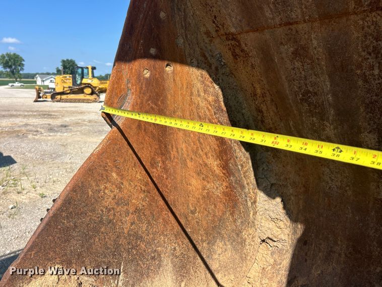 image for item FT6080 2005 Komatsu PC300LC-7L excavator