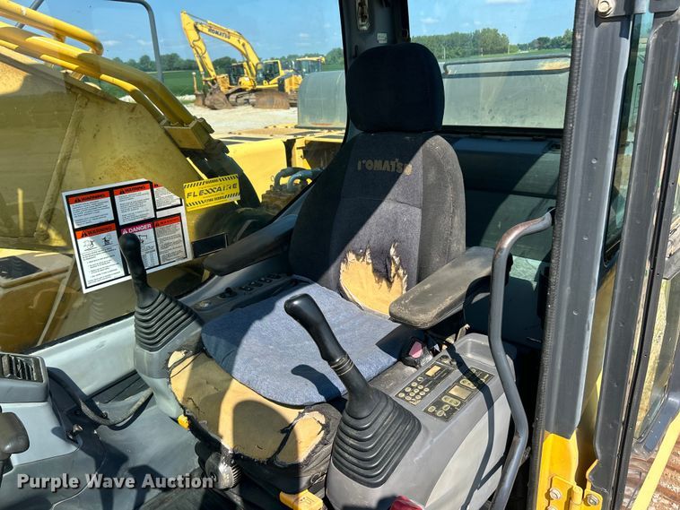 image for item FT6080 2005 Komatsu PC300LC-7L excavator