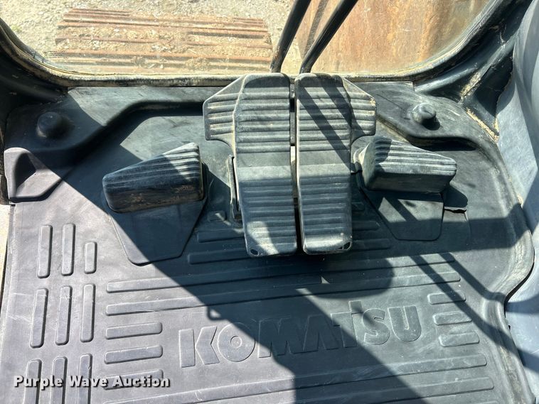 image for item FT6080 2005 Komatsu PC300LC-7L excavator