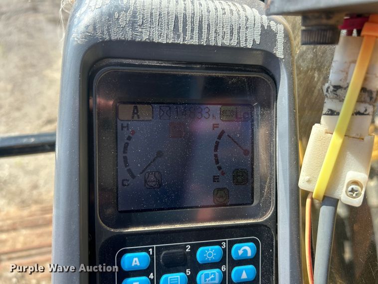 image for item FT6080 2005 Komatsu PC300LC-7L excavator