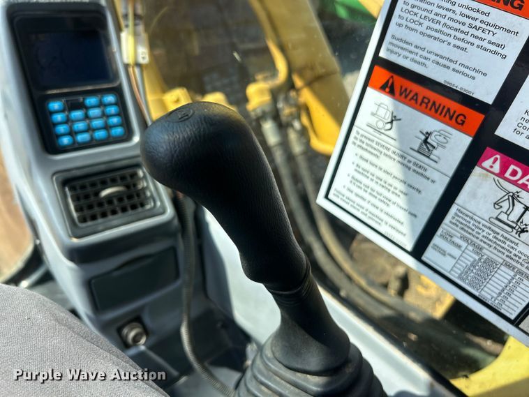 image for item FT6080 2005 Komatsu PC300LC-7L excavator