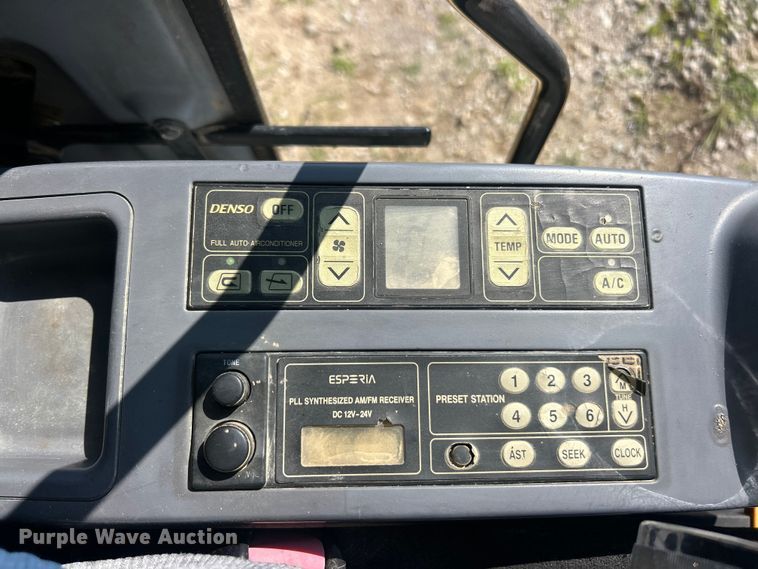 image for item FT6080 2005 Komatsu PC300LC-7L excavator
