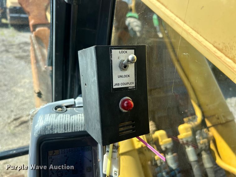 image for item FT6080 2005 Komatsu PC300LC-7L excavator
