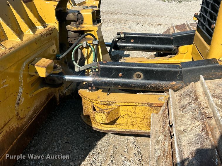 image for item FT6081 2013 Caterpillar D6N LGP dozer