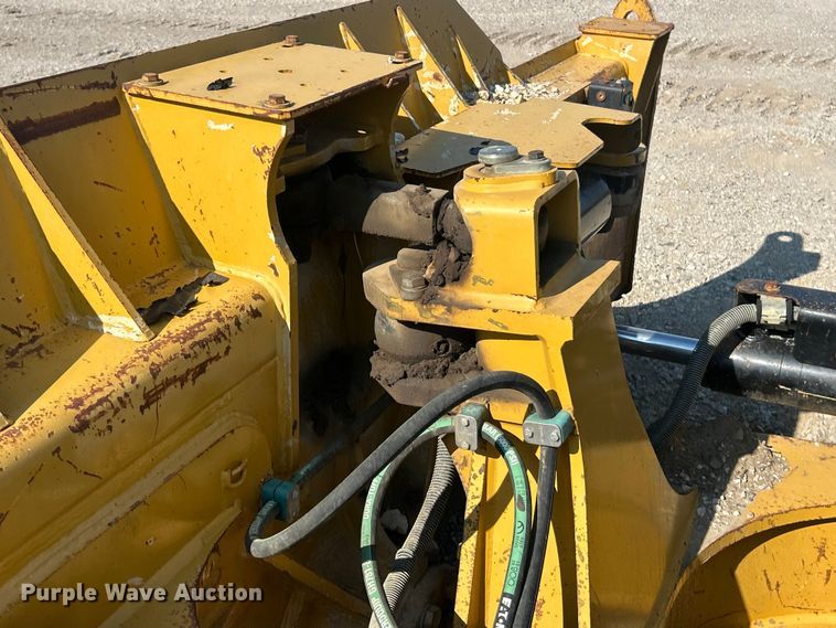 image for item FT6081 2013 Caterpillar D6N LGP dozer