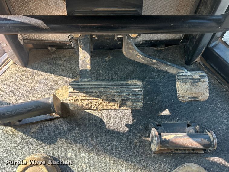 image for item FT6081 2013 Caterpillar D6N LGP dozer